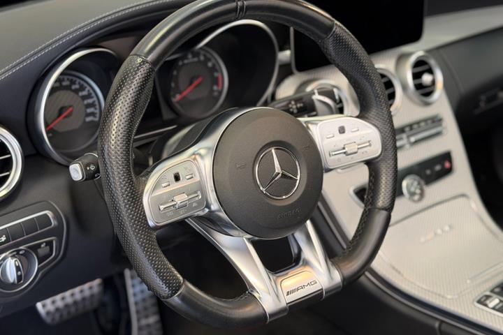 Sort Mercedes C63 fra 2019