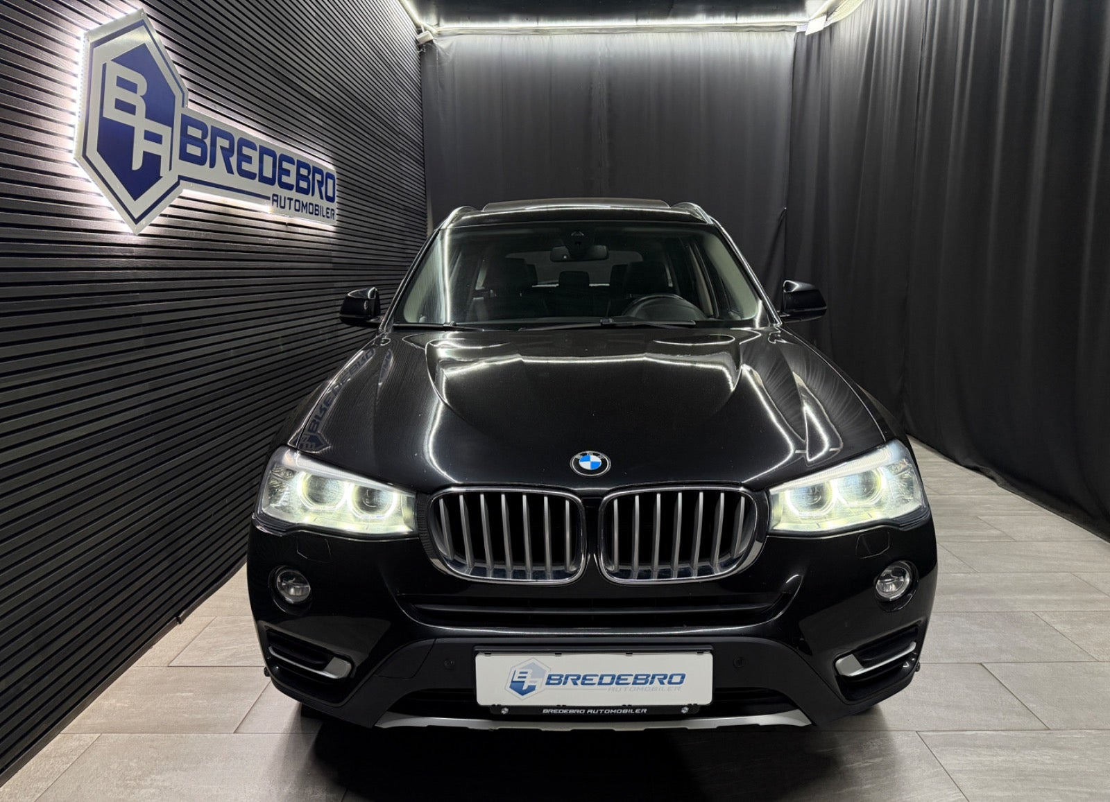 Sort BMW X3 fra 2015
