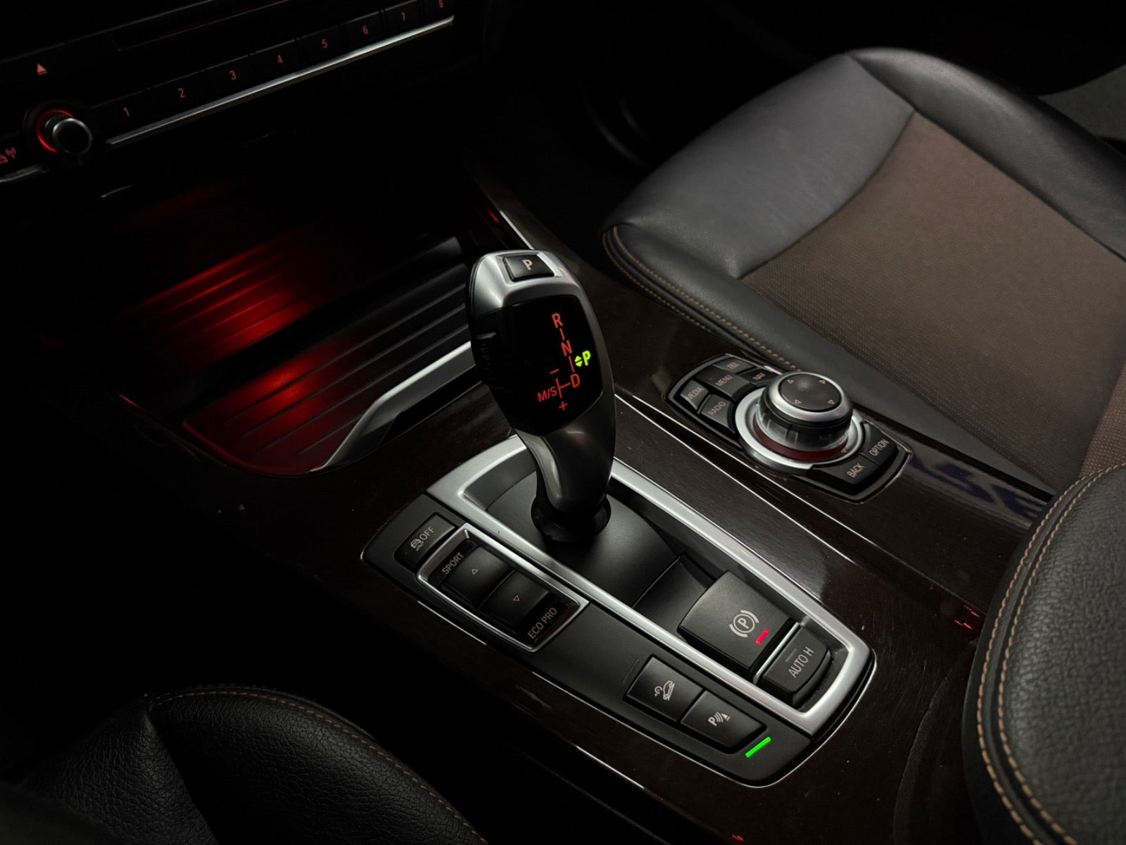 Sort BMW X3 fra 2015