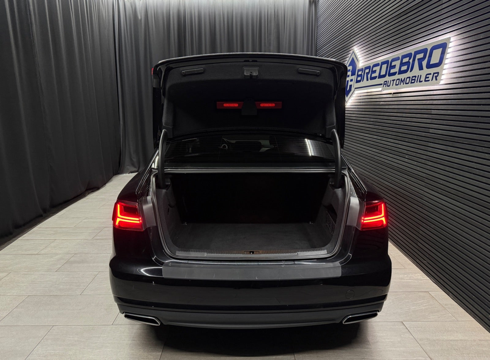 Sort Audi A6 fra 2015