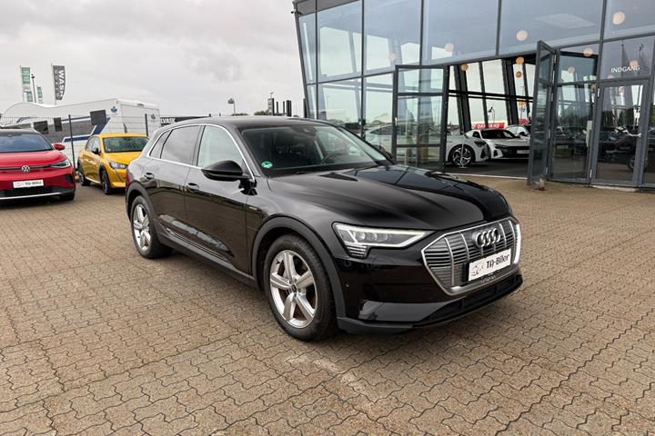 Sort Audi e-tron fra 2023