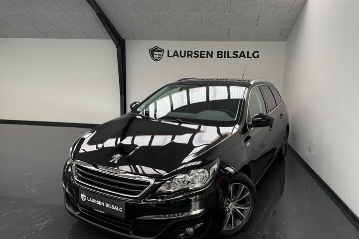 Sort Peugeot 308 fra 2015