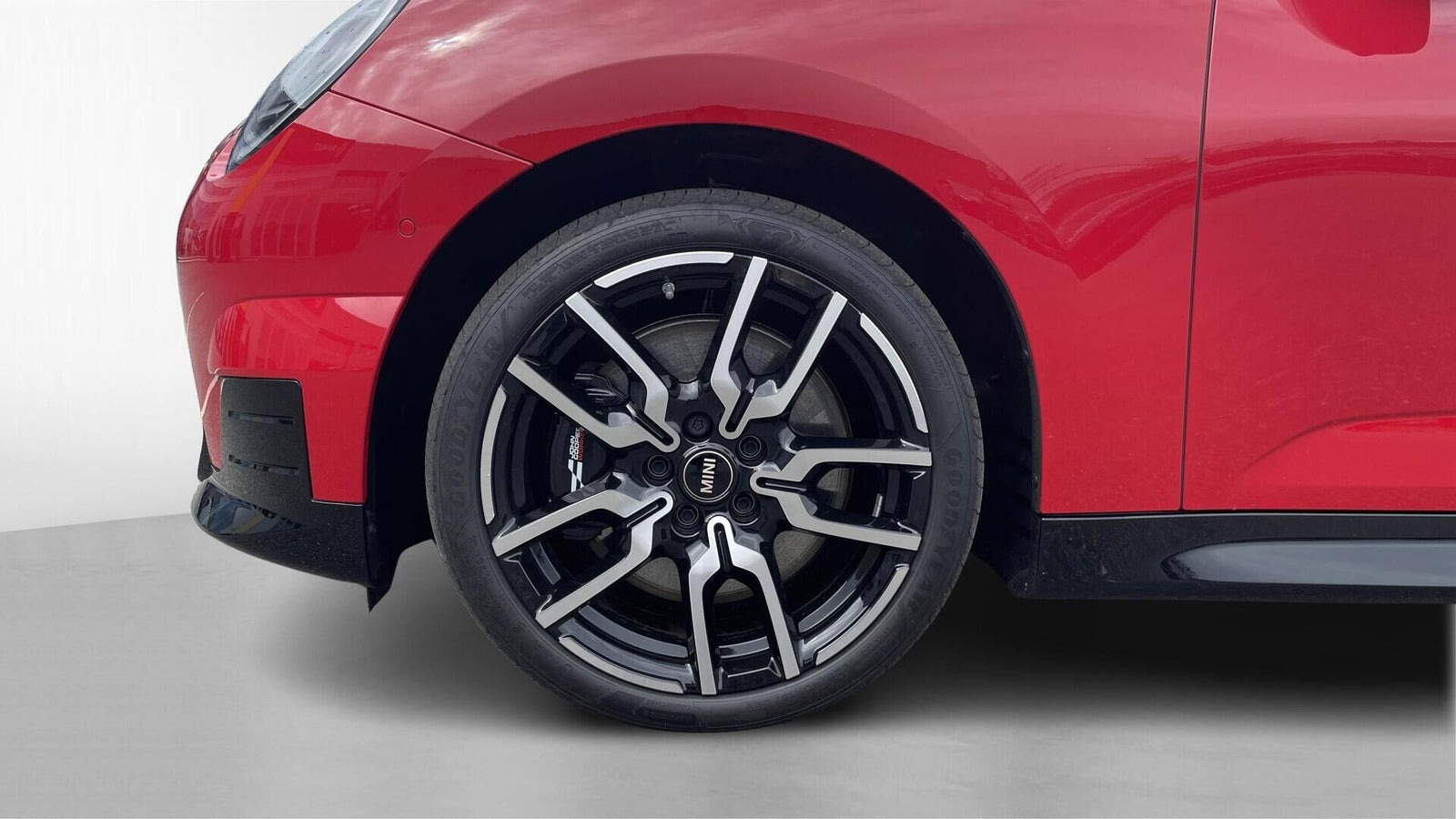 MINI Cooper E, 184ps, 2025