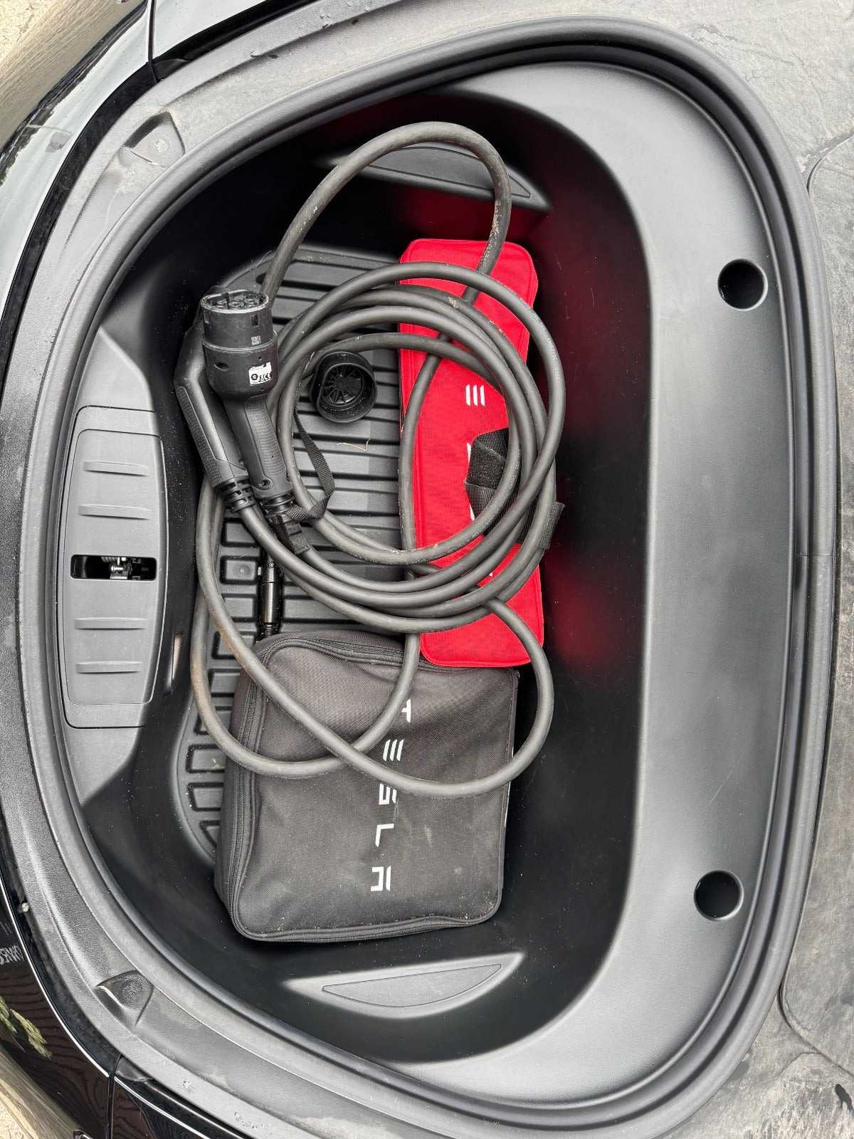 Sort Tesla Model 3 fra 2023