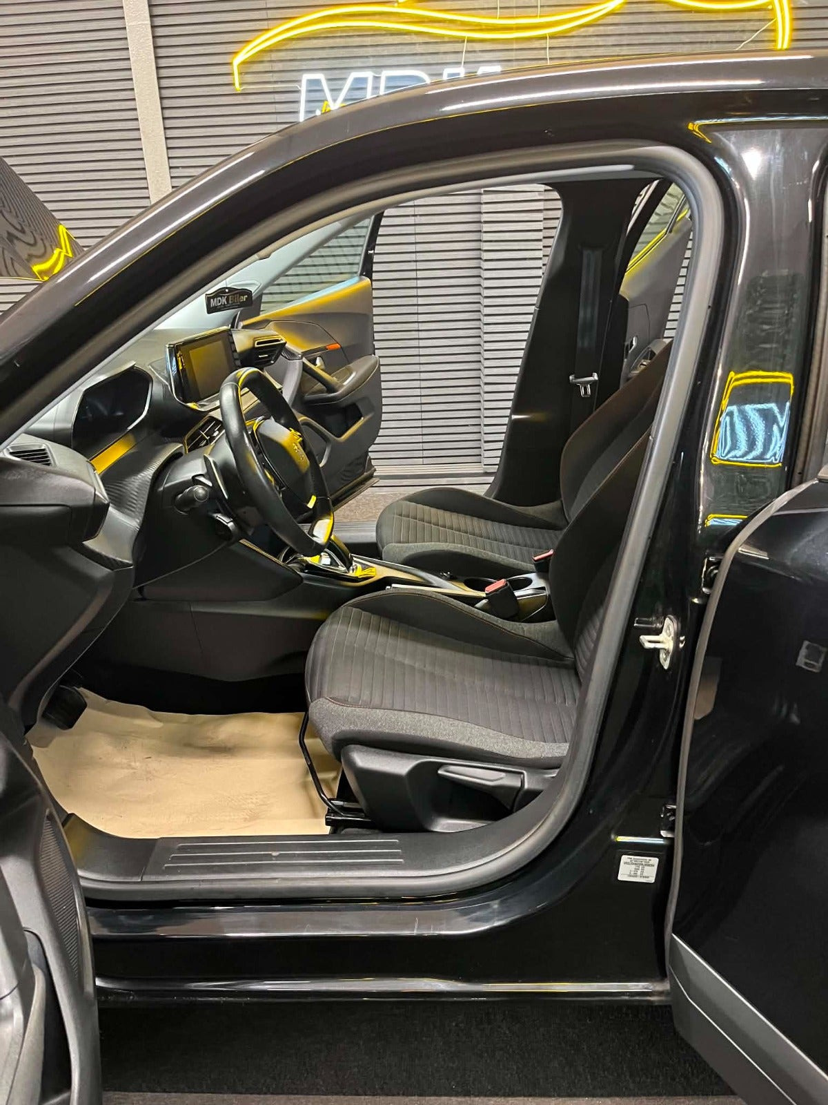 undefined Peugeot 2008 fra 2021