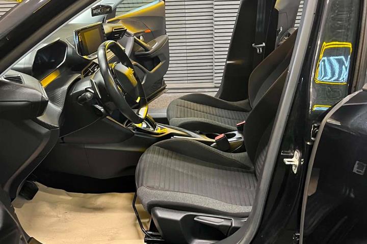 undefined Peugeot 2008 fra 2021