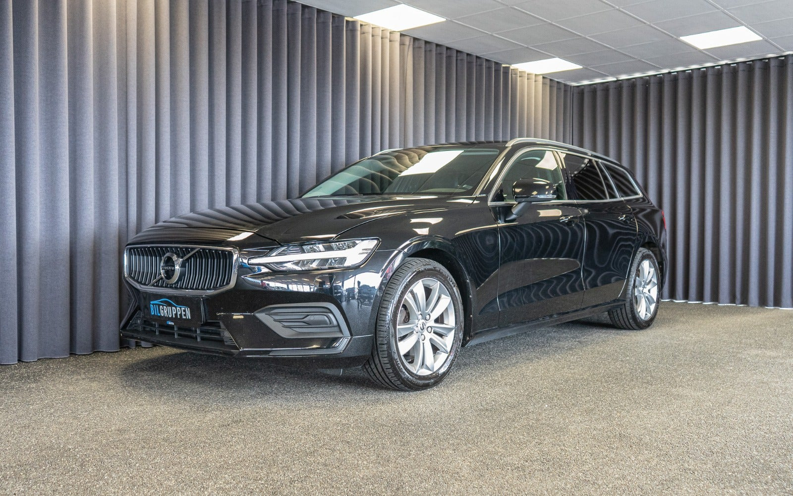 Sort Volvo V60 fra 2020