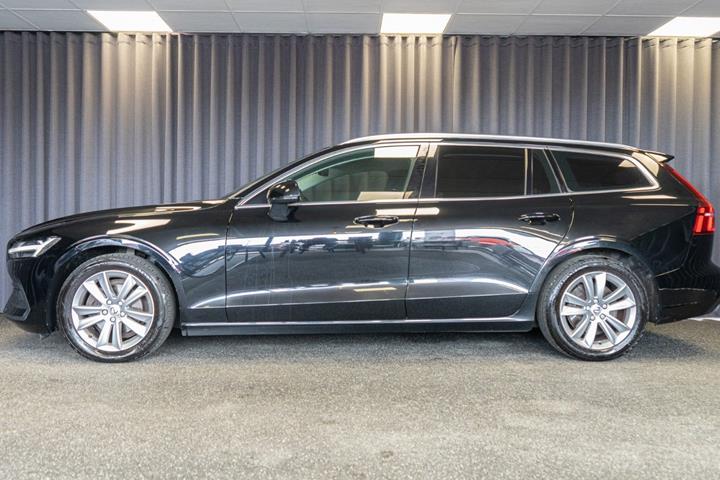 Sort Volvo V60 fra 2020