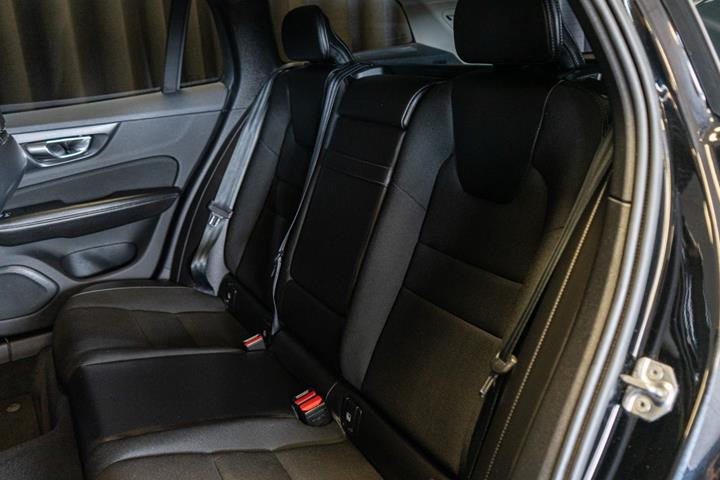 Sort Volvo V60 fra 2020