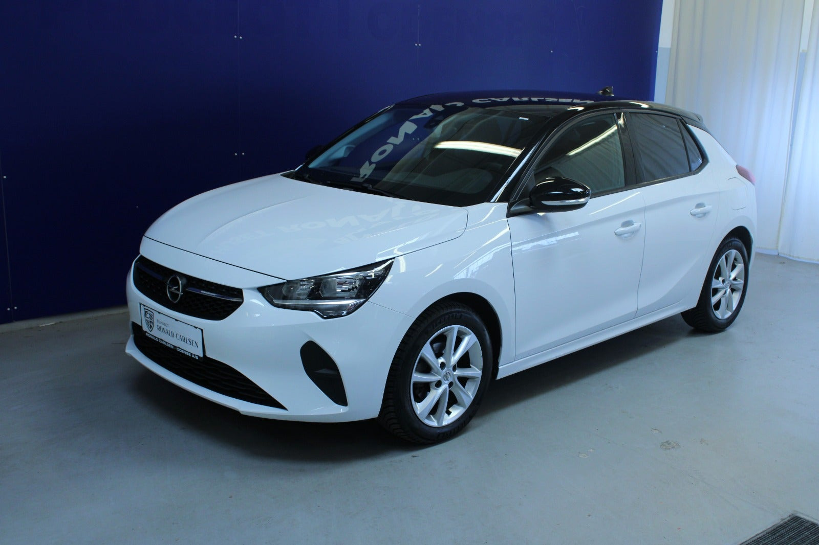 Hvid Opel Corsa fra 2020