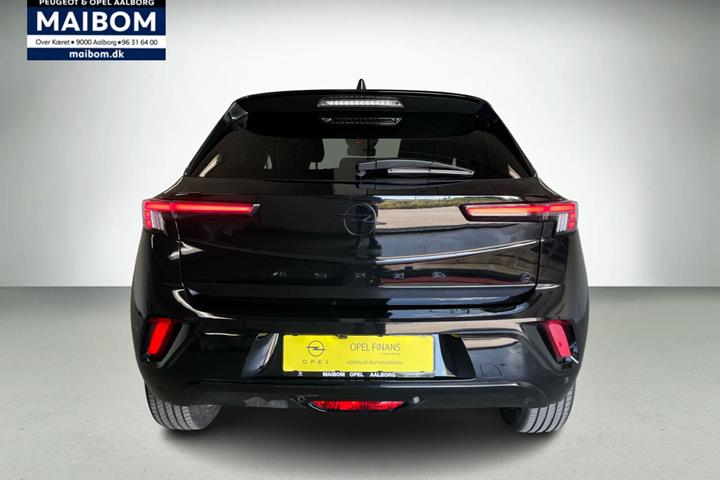 Sort Opel Mokka-e fra 2025