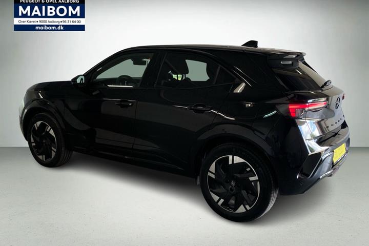 Sort Opel Mokka-e fra 2025