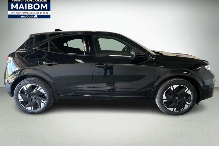 Sort Opel Mokka-e fra 2025
