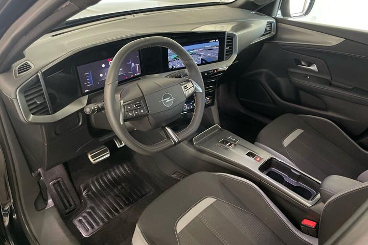 Sort Opel Mokka-e fra 2025