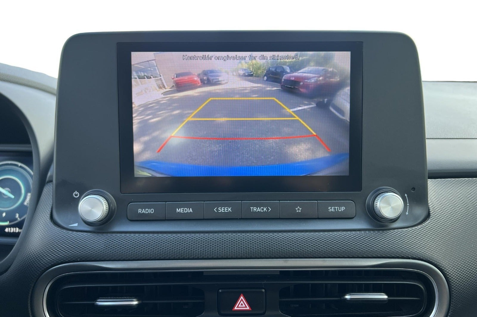 Blå Hyundai Kona fra 2022