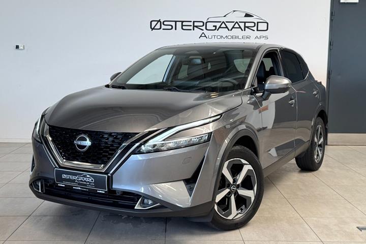 Grå Nissan Qashqai fra 2023