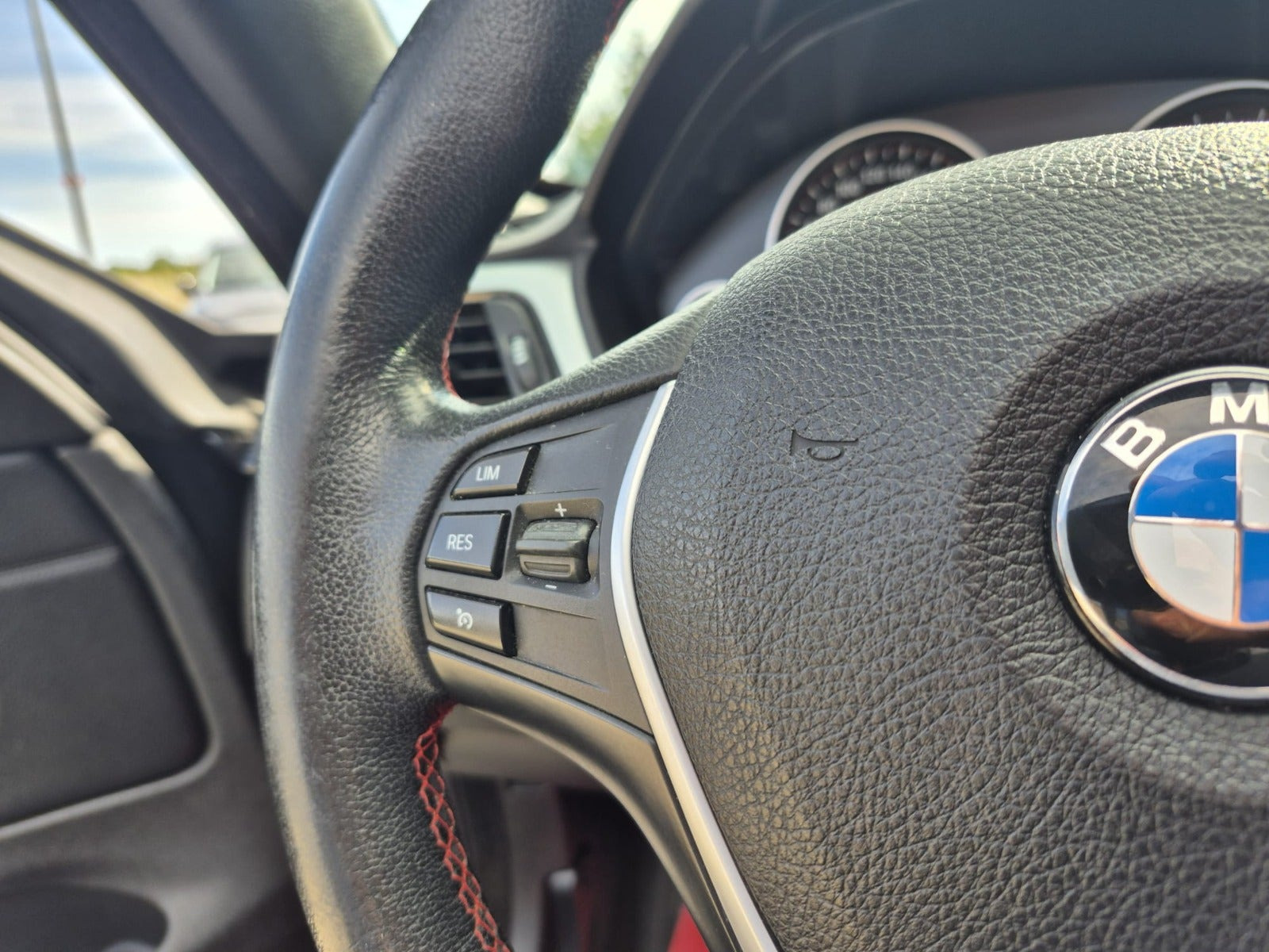 Sort BMW 420i fra 2016