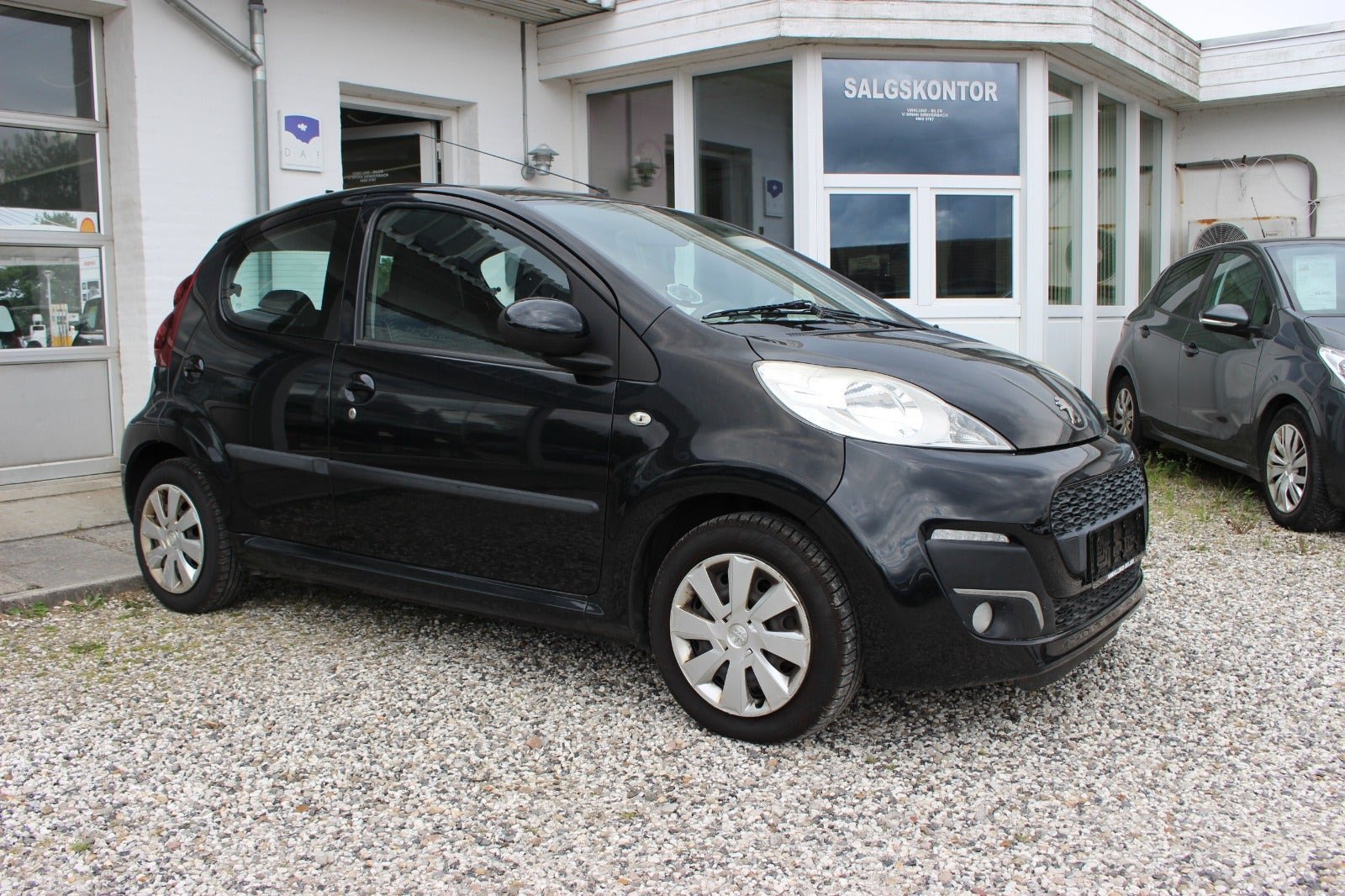 Sort Peugeot 107 fra 2014