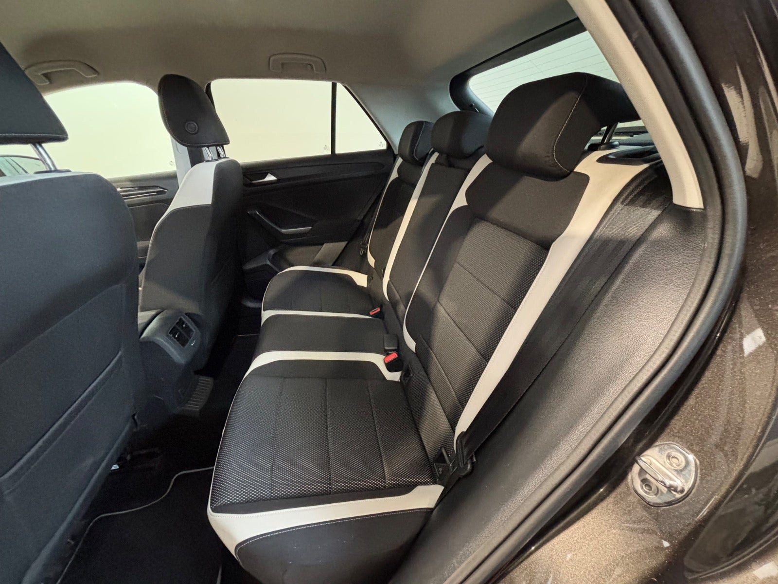 Brun VW T-Roc fra 2020