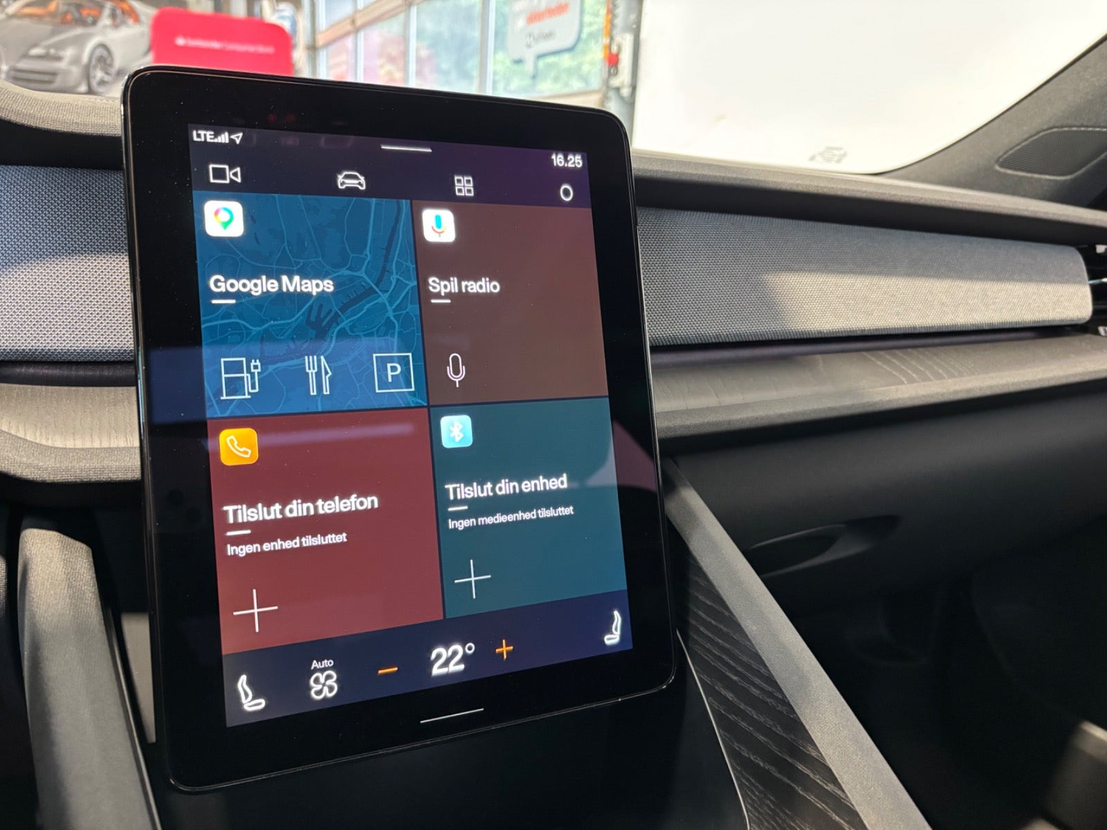 Sort Polestar 2 fra 2022