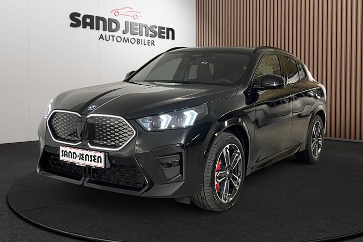 Sort BMW iX2 fra 2026