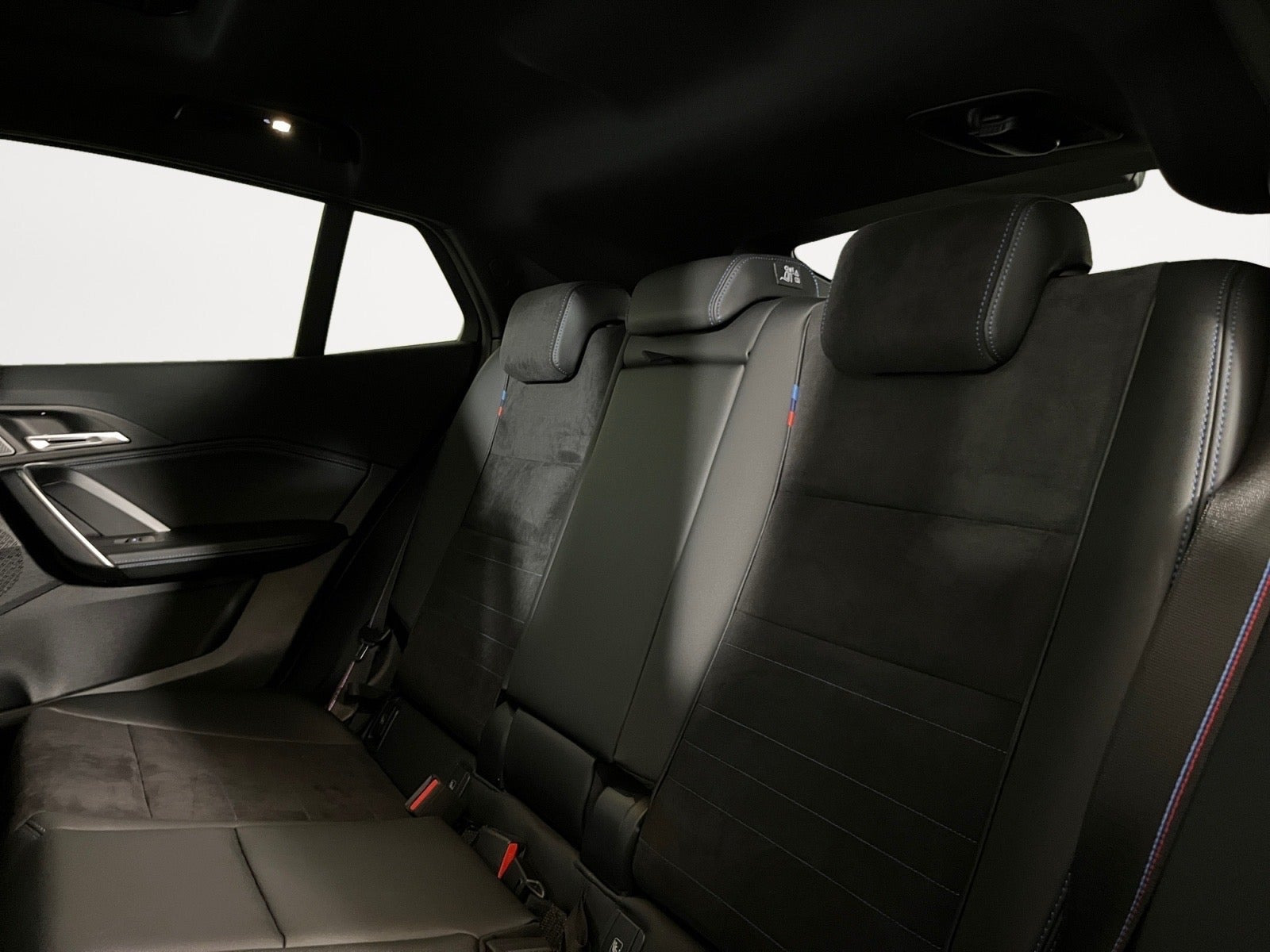 Sort BMW iX2 fra 2026