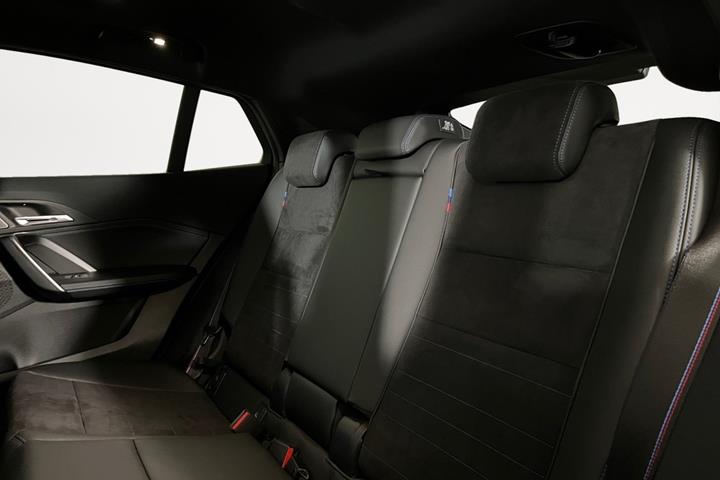 Sort BMW iX2 fra 2026