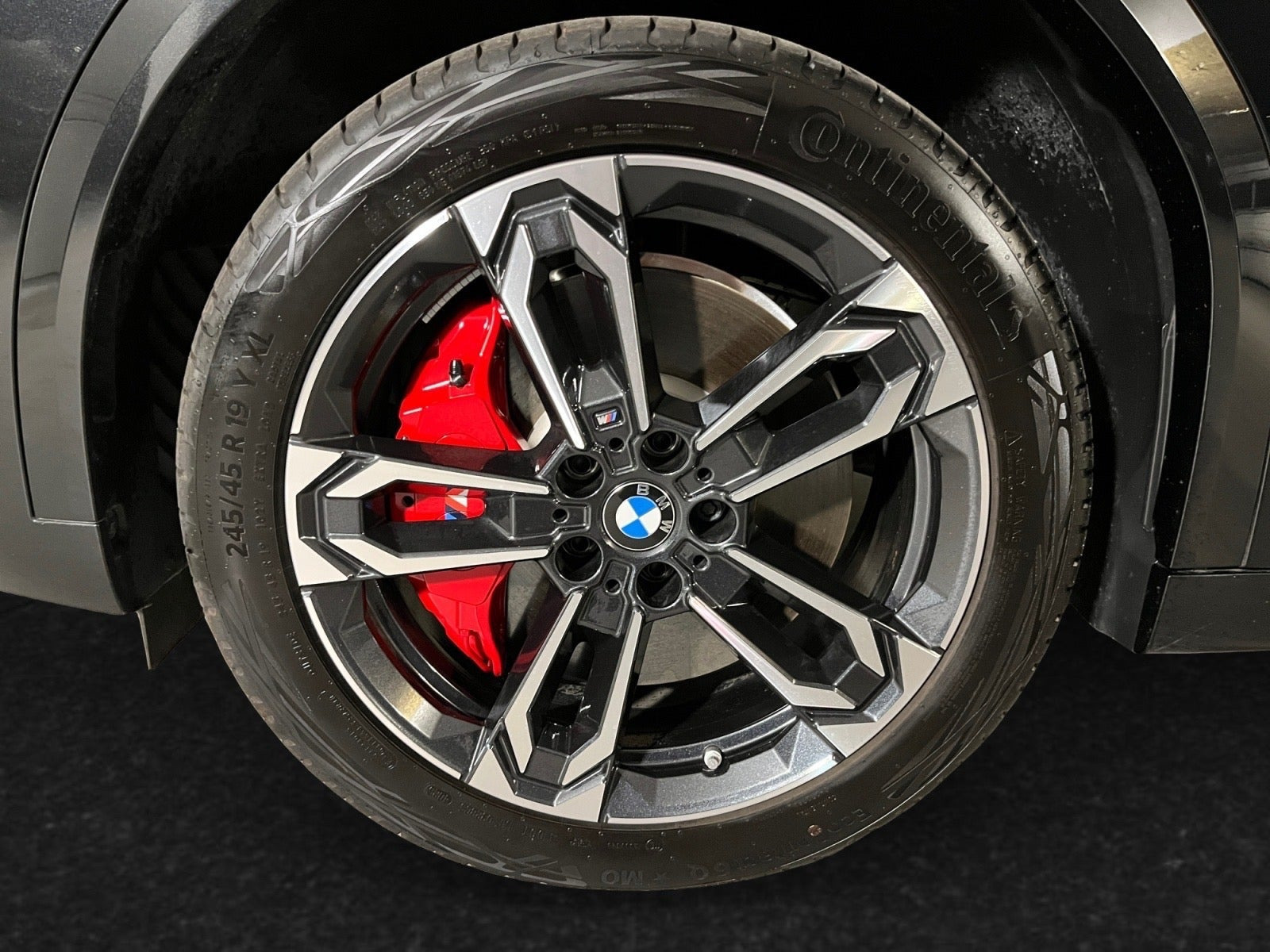 Sort BMW iX2 fra 2026