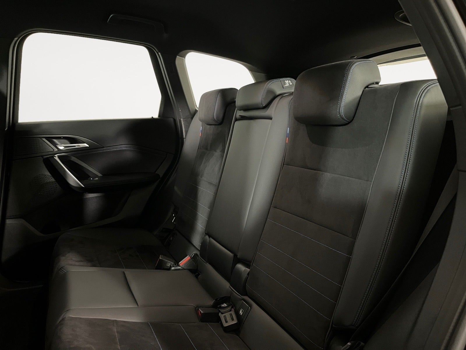 Sort BMW iX1 fra 2024