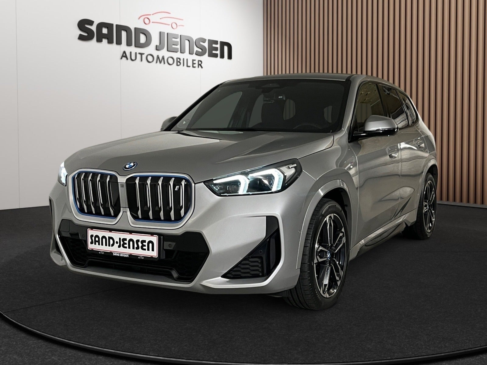 BMW iX1 xDrive30 M-Sport Premium