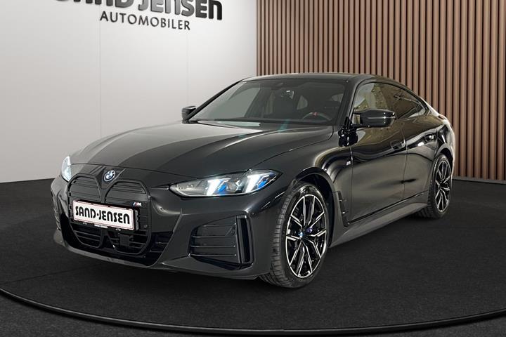 Sort BMW i4 fra 2025