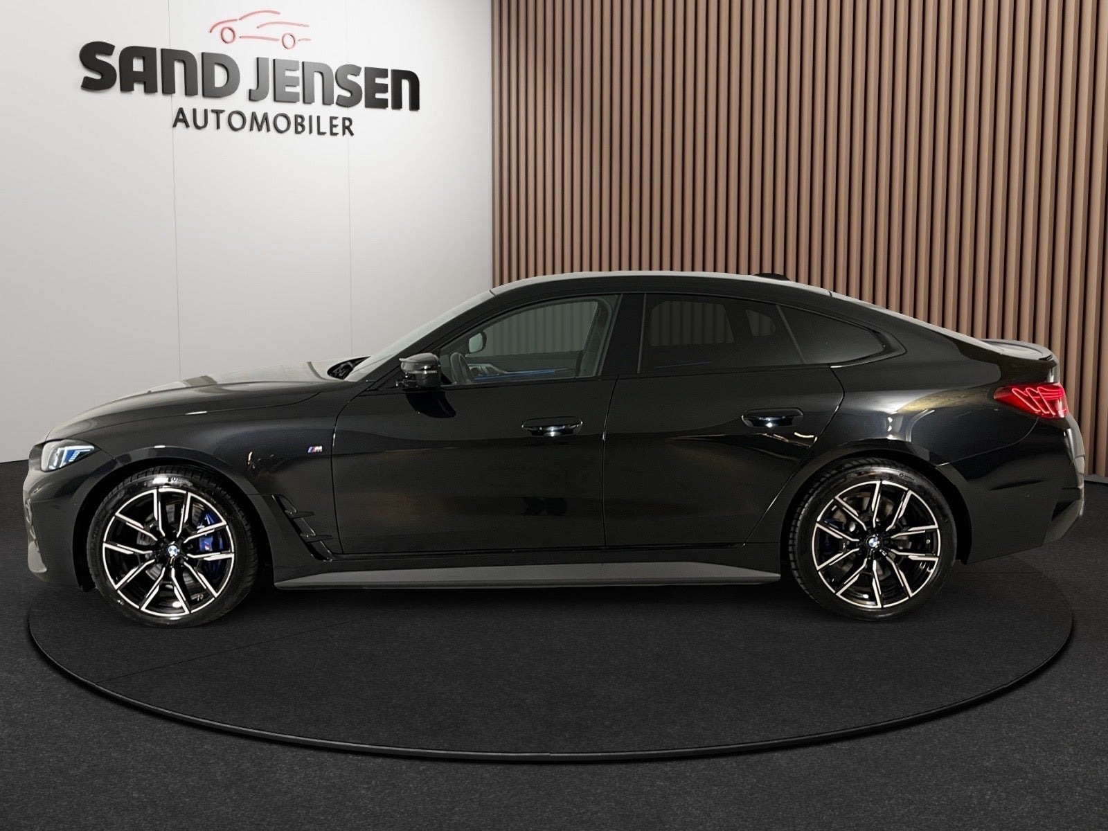 Sort BMW i4 fra 2025