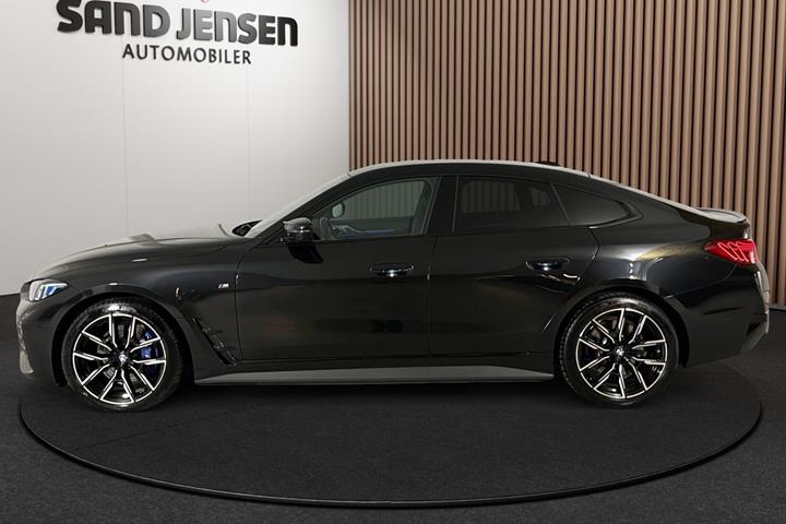 Sort BMW i4 fra 2025