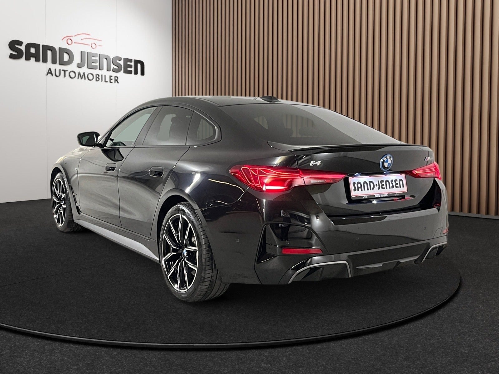 Sort BMW i4 fra 2025