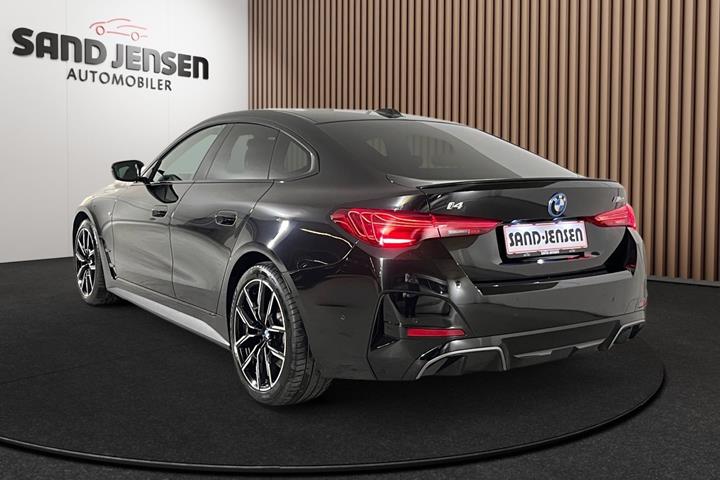 Sort BMW i4 fra 2025