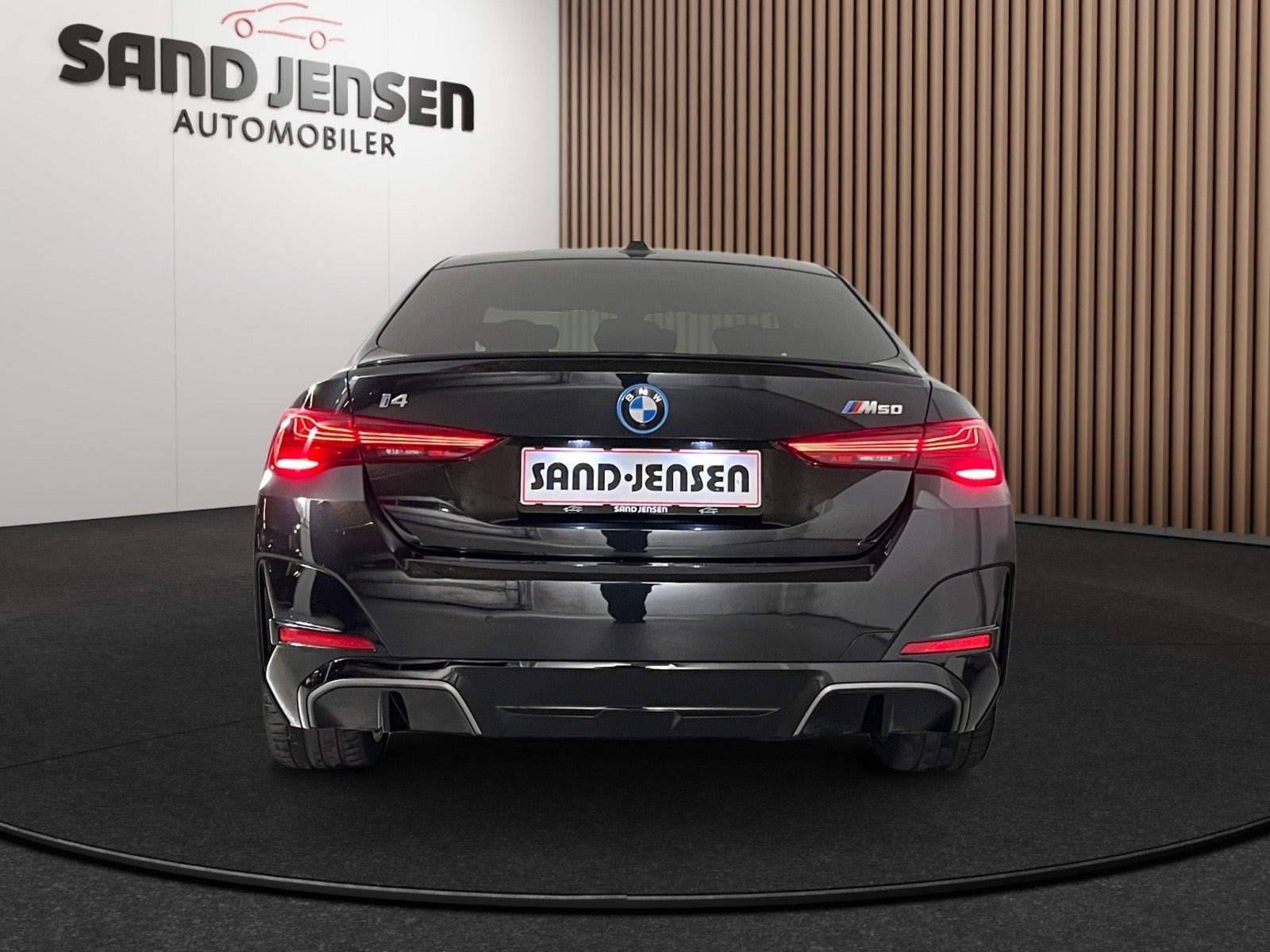 Sort BMW i4 fra 2025