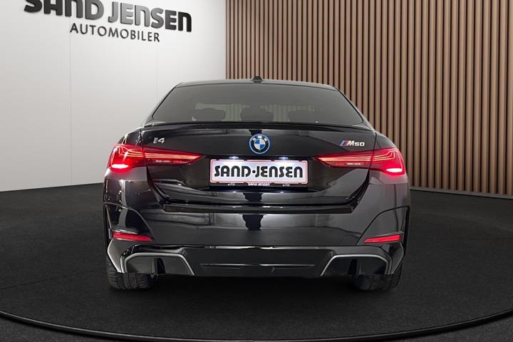Sort BMW i4 fra 2025