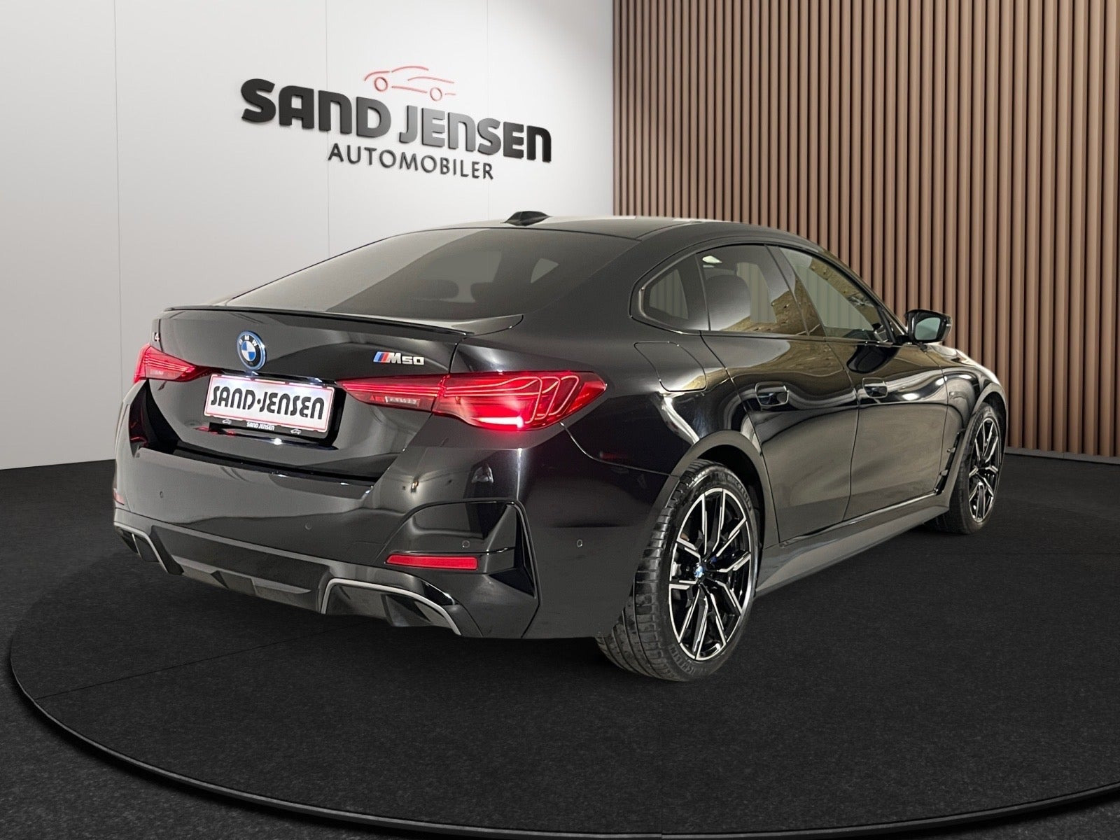 Sort BMW i4 fra 2025