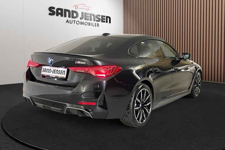 Sort BMW i4 fra 2025