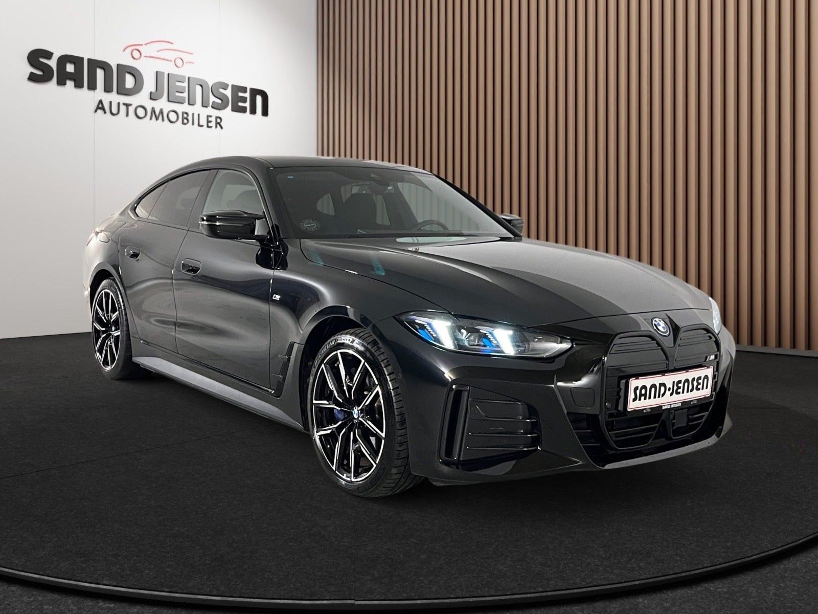 Sort BMW i4 fra 2025