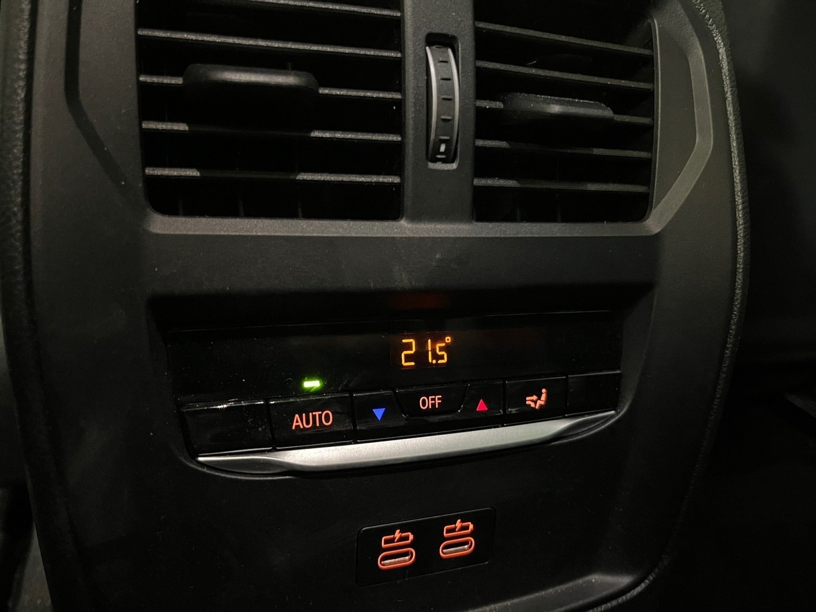 Grå BMW i4 fra 2026