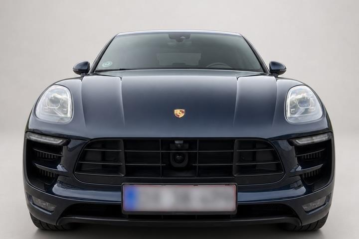 Sort Porsche Macan GTS fra 2017