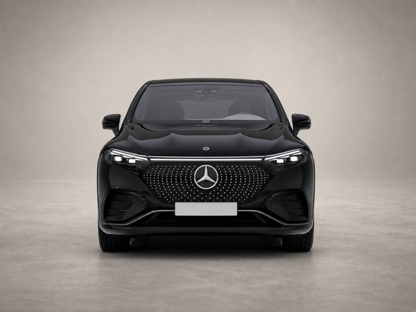 Grøn Mercedes EQS 580 fra 2024