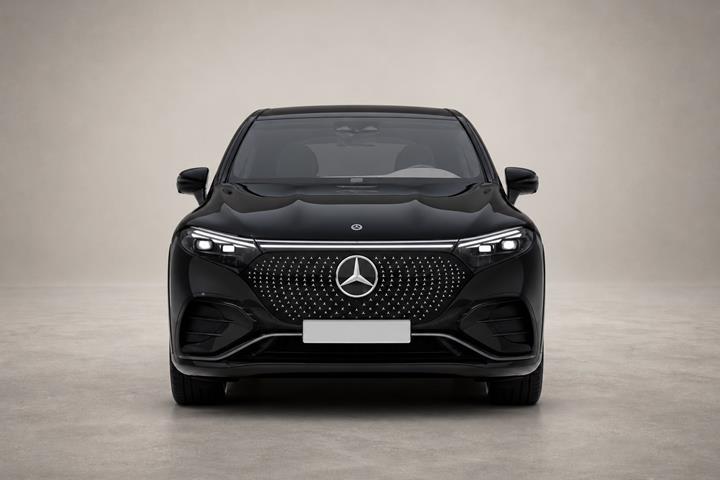 Grøn Mercedes EQS 580 fra 2024