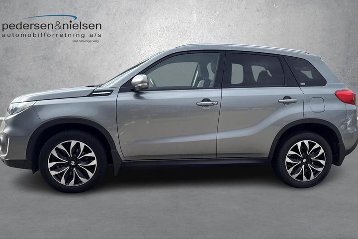 Grå Suzuki Vitara fra 2016