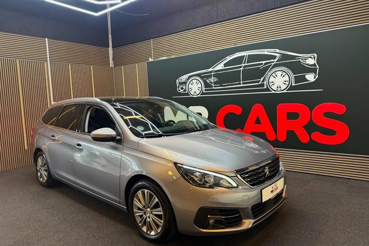 Sølv Peugeot 308 fra 2018