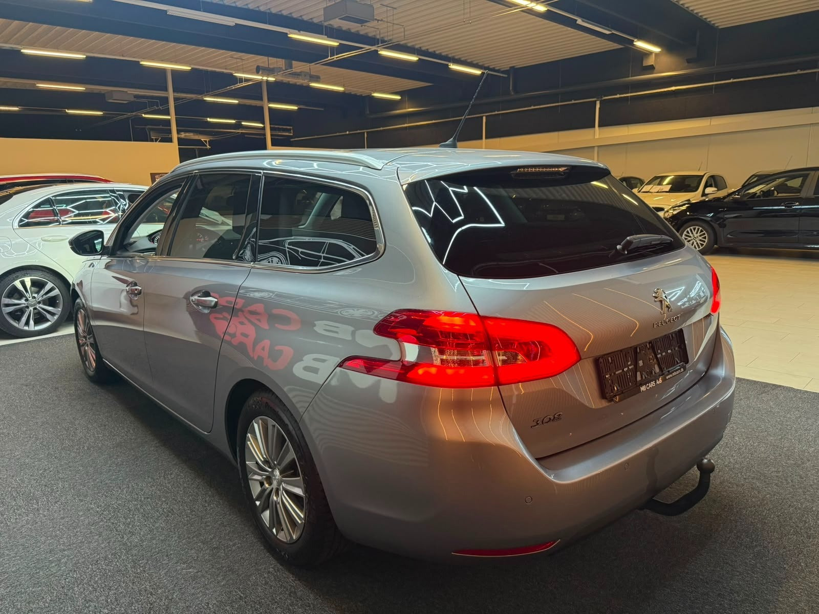 Sølv Peugeot 308 fra 2018