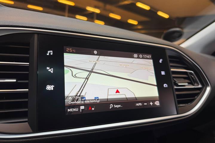 Sølv Peugeot 308 fra 2018