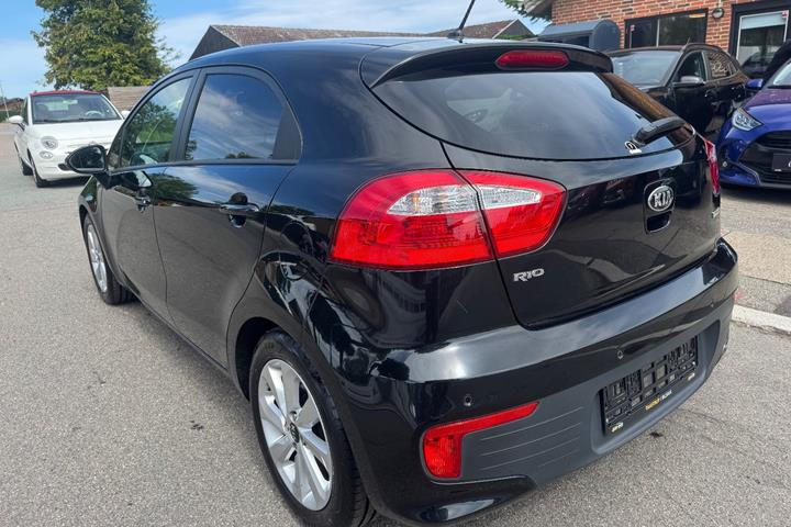 undefined Kia Rio fra 2016