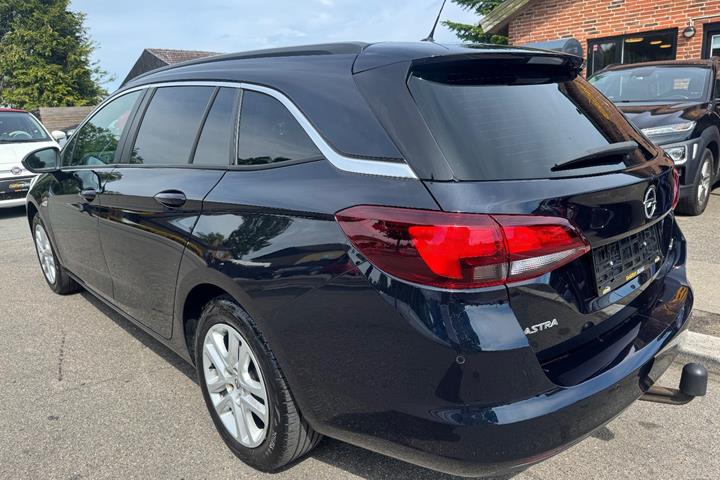 undefined Opel Astra fra 2019